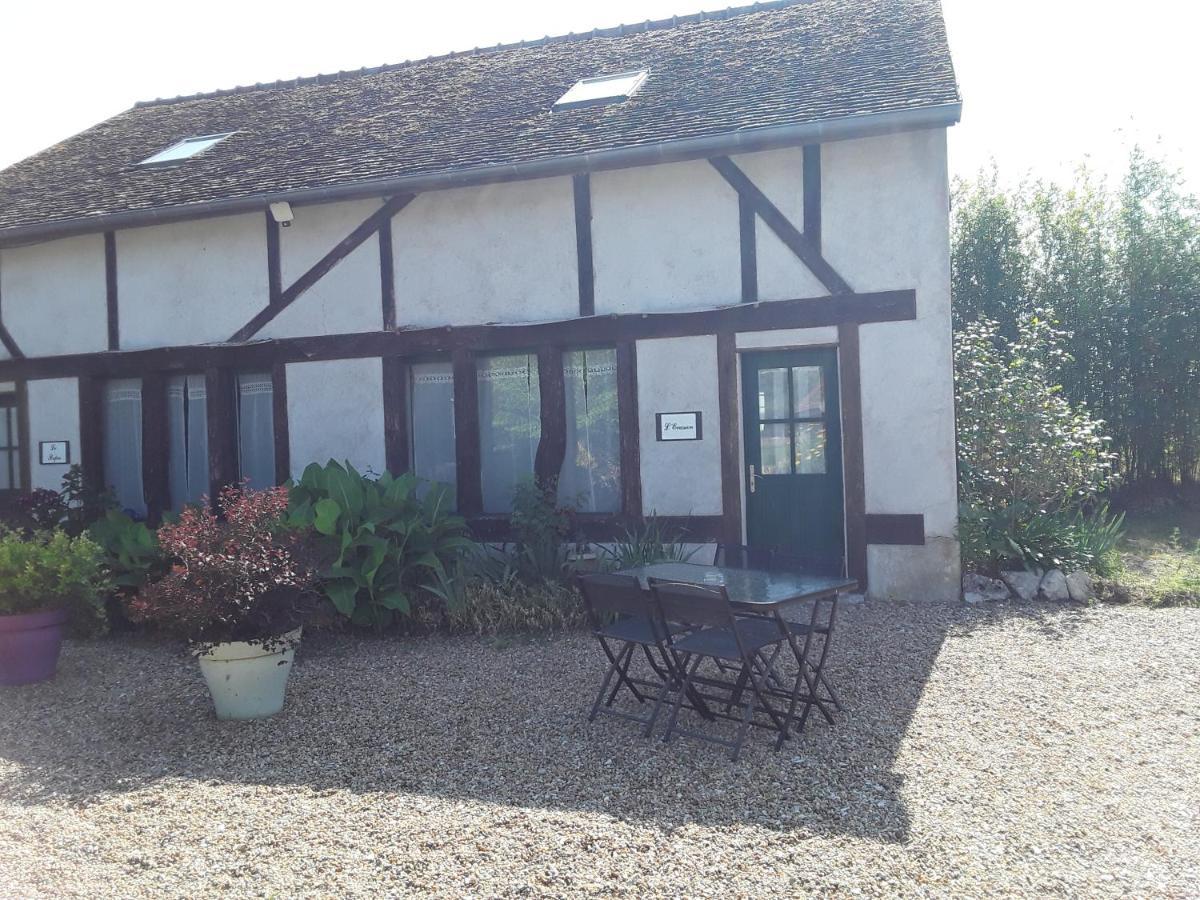 La Belvinière Chambres et table d'hôtes Tour-en-Sologne Exterior foto