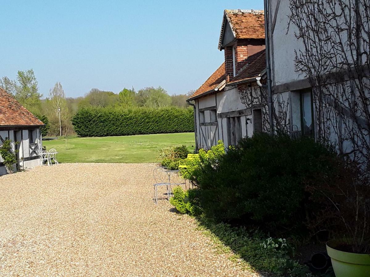 La Belvinière Chambres et table d'hôtes Tour-en-Sologne Exterior foto